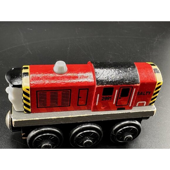 Thomas Wooden Railway Salty Red Train Engine Learning Curve 2003 Vtg-1 - Picture 6 of 10